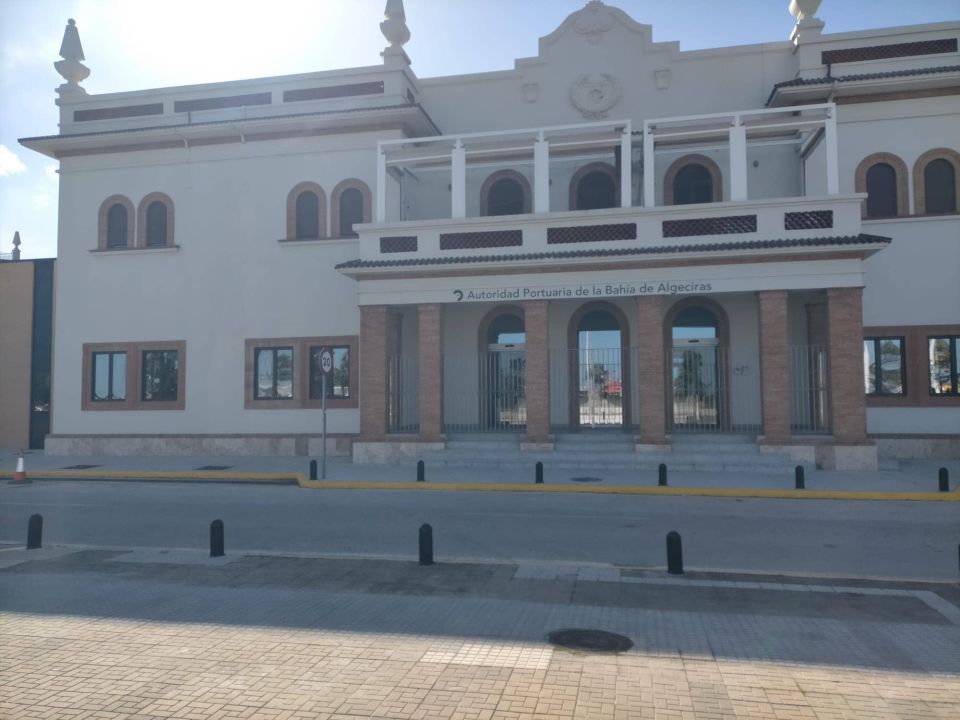 Instalación del Sistema de Bombeo de Aguas Fecales en la Antigua Dirección de la APBA